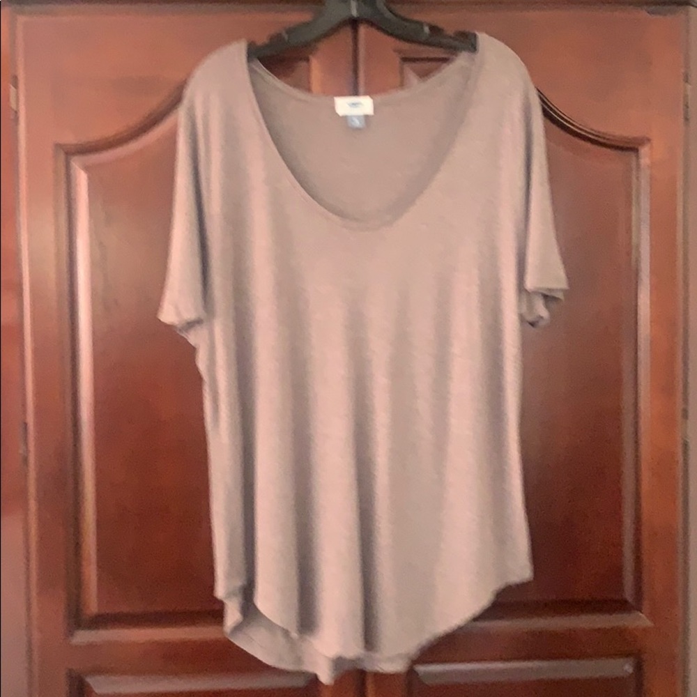 Old Navy T-shirt
